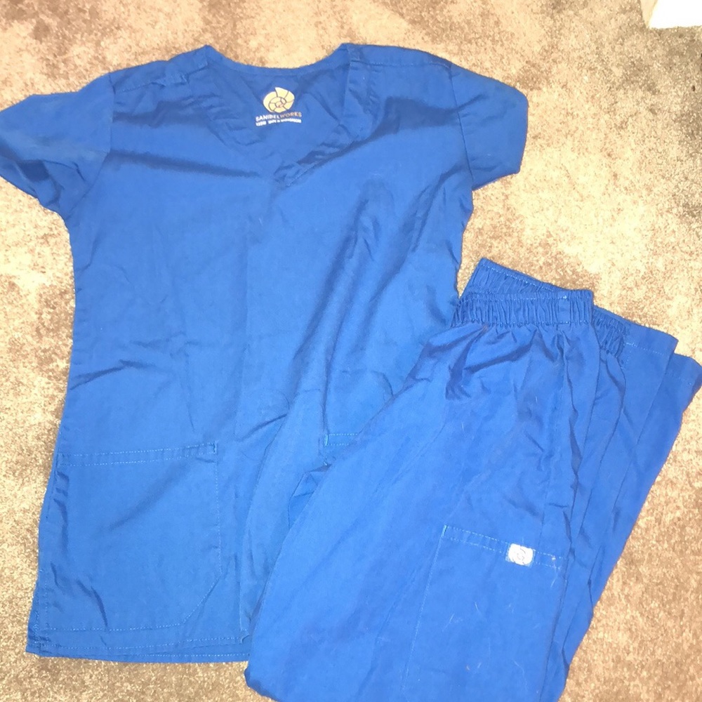 Royal blue Sanibel Works scrub set